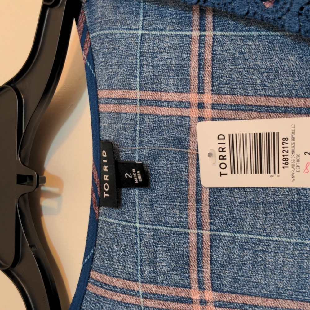 Torrid top - Picture 4 of 5